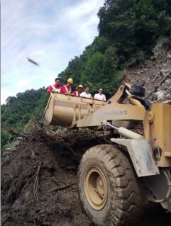 抗洪搶險，交通實業(yè)人在行動